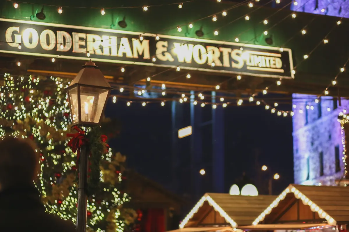 Seasonal Guide: Wessex Christmas Markets and Late-Night Shopping 2025